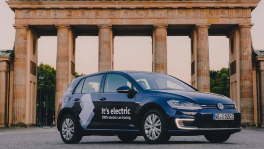 Új autómegosztó jön Budapestre, csak elektromos autókkal indul a német autóóriás