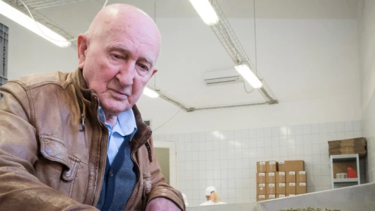Ezt kéri az idősektől a 91 éves bükki füvesember