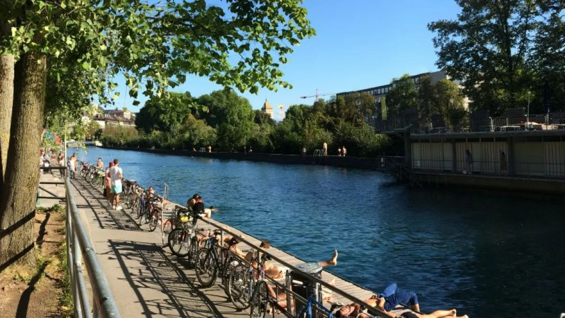 Szerencsésen unalmas és kényelmes világunk volt. Úgy tűnik, mégis lesz itt még valami