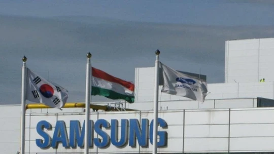 A kormány elvette Gödtől a Samsung-gyárat, máris milliárdos fejlesztések jönnek