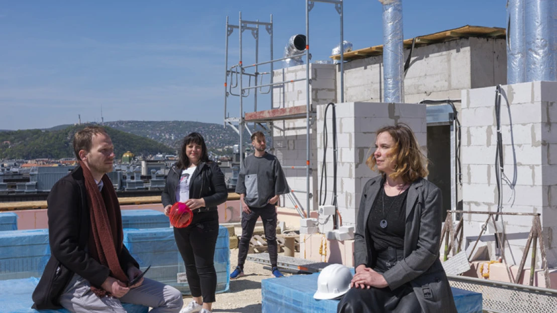 Négy vezető mint csapattag