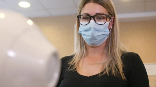Már van olyan rendelő Budapesten, ahol robot szűri elő a pácienseket