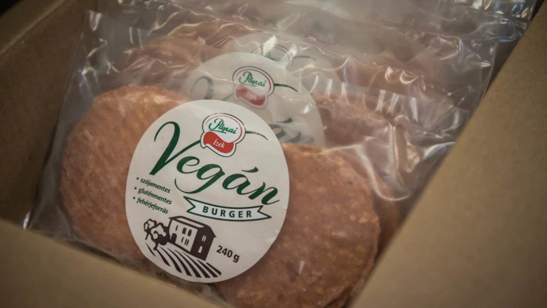 A borsó az új sonka: vegán termékekkel rukkol elő a Pápai Hús