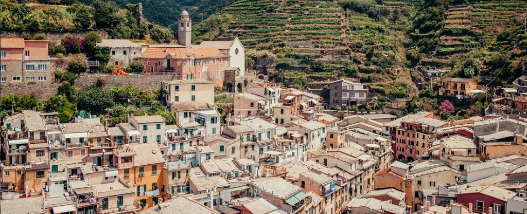 Idilli, csendes és díjtalan – idén nyáron ingyenes szállást ad a turistáknak ez az olasz falu