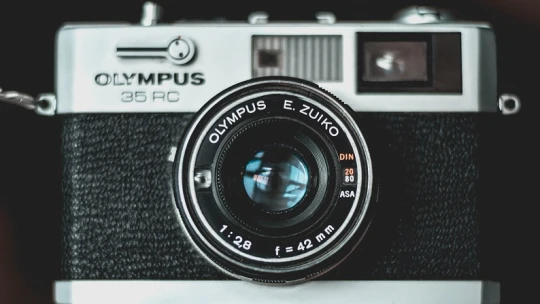 Kicsinálta az okostelefon – 84 év után kiszáll az Olympus a fényképező-üzletágból