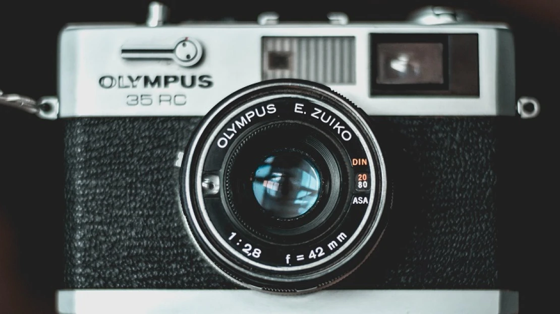 Kicsinálta az okostelefon – 84 év után kiszáll az Olympus a fényképező-üzletágból