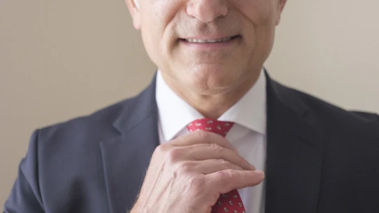 Előbb jöjjünk fel annak a bizonyos V-nek a feléig