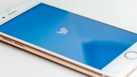 A dolgozók manipulálásával törték fel több híresség Twitter fiókját