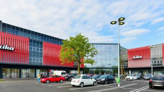 XXXLutz néven előzné az IKEA-t a Kika