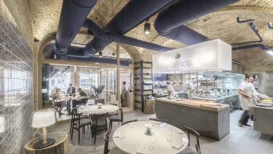 Tiago plusz Éva mínusz hűhó