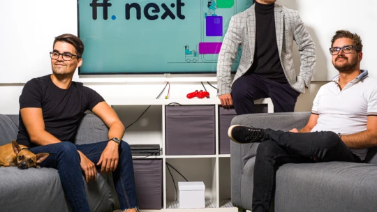 Nagy felvásárlás a fintech piacon – huszonéves testvérpár startupját vette meg a tőzsdei cég