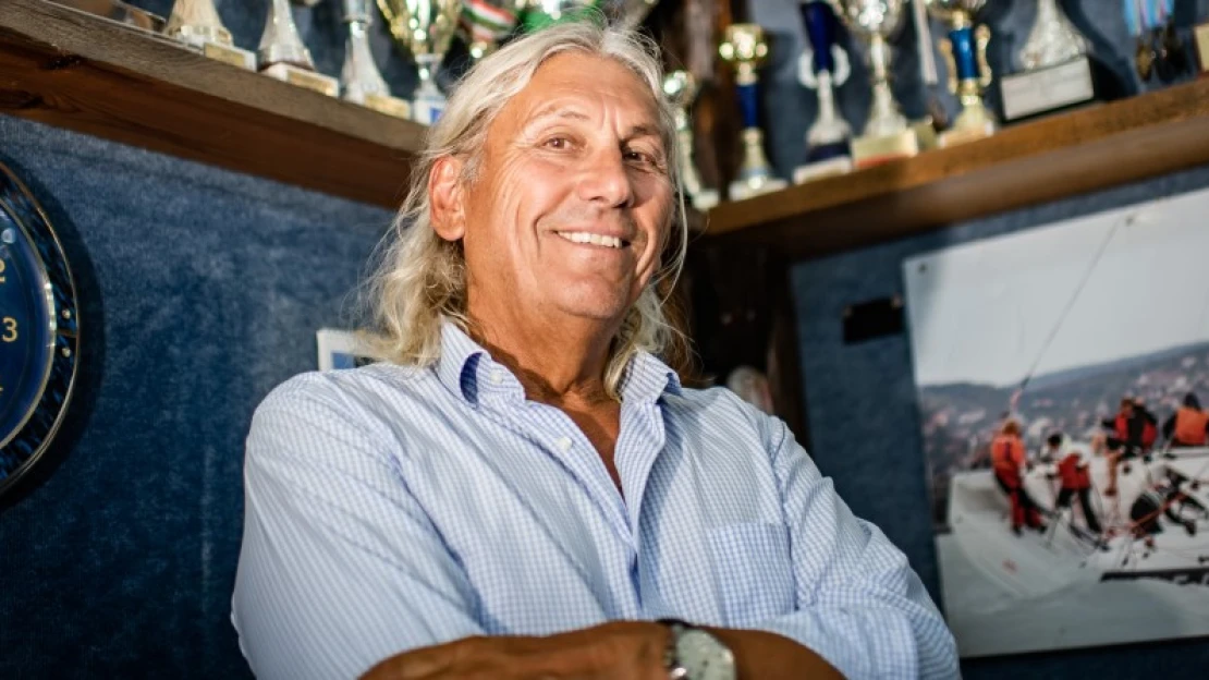 Ha két hajó bóklászik a vízen, egy idő után elkezdenek versenyezni – megnéztük a legendás Nautic hajók pesterzsébeti műhelyét