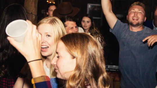 Betiltja a bulikat az Airbnb