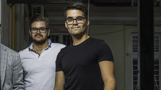 Elegük lett, hogy nem értünk a pénzhez: 23 évesen céget alapított rá az ikerpár