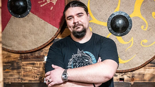 Balták közt, üvegkoponyából gint kortyolgatva fejleszthető itt a stratégiai érzék