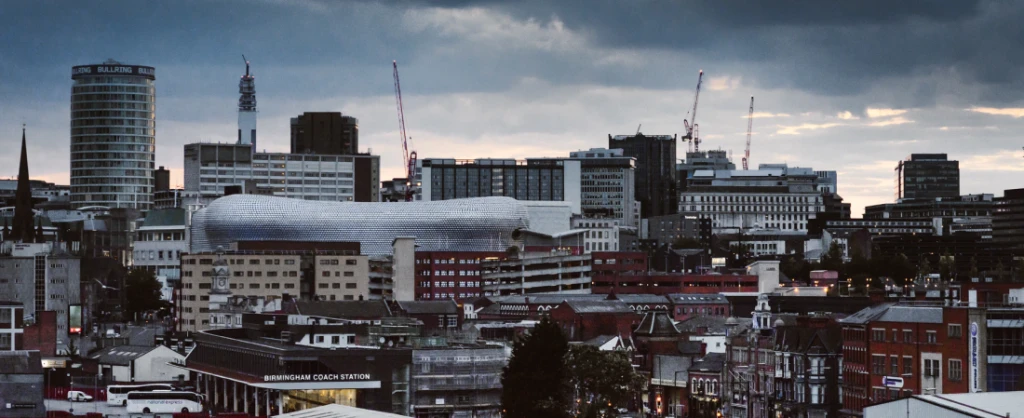 Luke Matthews, Unsplash