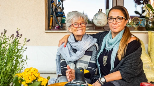 A kilencvenhez közel is ő süt a belvárosnak – generációk óta öröklődő recept alapján készült rétesért vándorolnak  az Anyám szerint reggelizőjébe