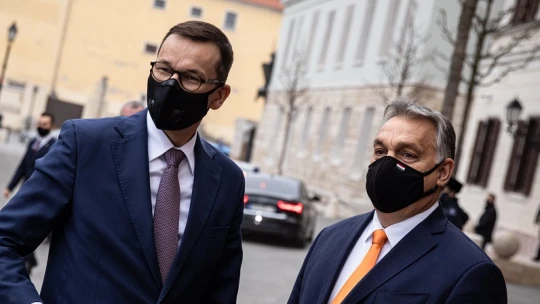 Feladta a vétót a Budapest-Varsó tengely, kilőttek a részvényindexek