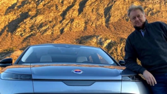 Mr. és Mrs. Fisker versenyre hívják a Teslát (és nem árt őket komolyan venni)