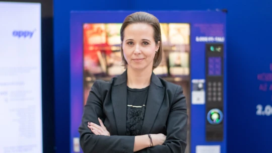 Egy szülinapi torta vagy egy elmaradt pofon árát is adományozhatod, ha veszel egy kártyát az automatából