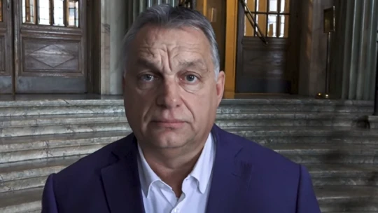 Orbán Viktor: marad a kijárási tilalom és a digitális oktatás