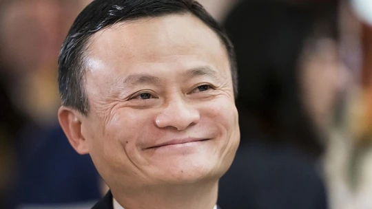 Köszöni szépen az Alibaba: a rekordbírság ellenére is száguld a cég