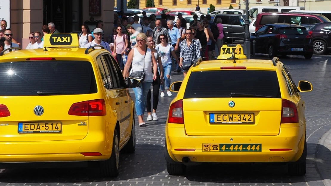 Szárnyaltak a taxisok, aztán jött 2020
