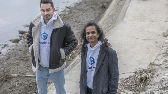 Hihetetlen utazás Indiából Győrig: egy startup, ami ásót árul az aranyláz idején