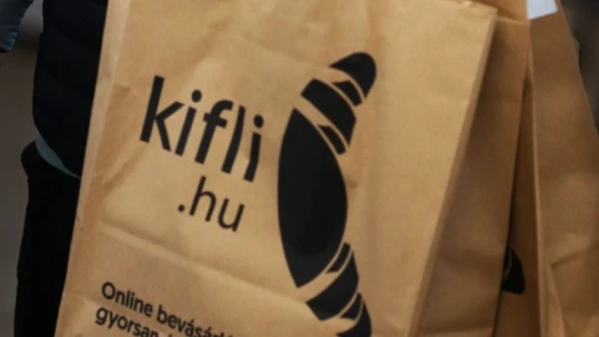 Alkalmazotti viszonyt kínál futárainak a Kifli.hu