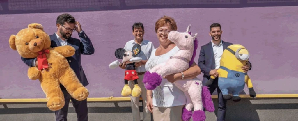 A Regio Játék tulajdonosa, a Gyaraki család. Fotó: Forbes archív / Orbital Strangers