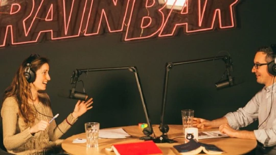 Podcastokat és videókat is gyárt mostantól a Brain Bar