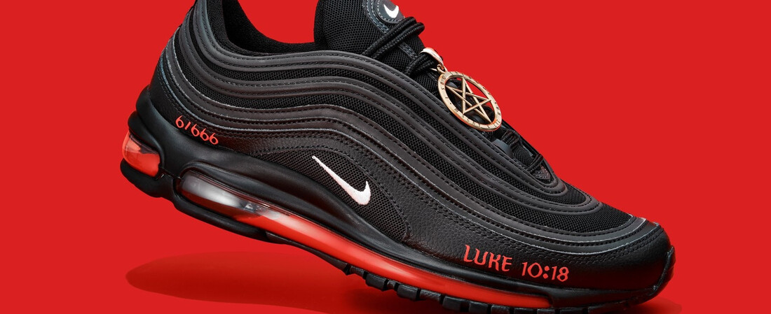 666 pár emberi vérrel készült Nike cipőt dobtak piacra