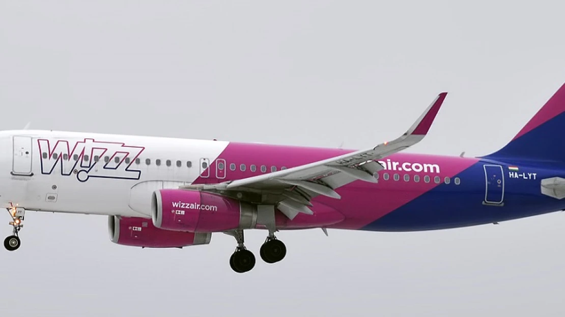 Fogyasztóvédelmi eljárást kap a kormánytól a nyakába a Wizz Air