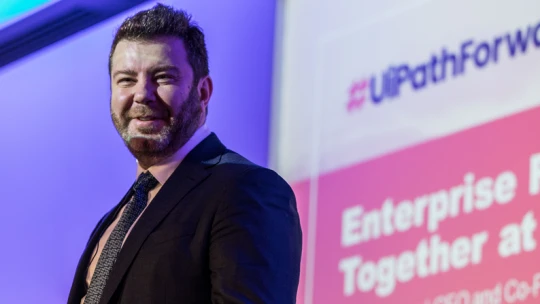 Bukaresttől a New York-i tőzsdéig – 35 milliárd dollárt ért az Uipath tőzsdérelépése
