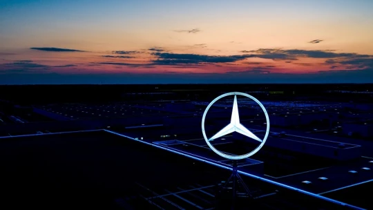 Oltópontokat alakítottak ki a kecskeméti Mercedes-gyárban, miután leállt a termelés