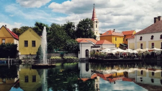 Mi várható nyáron a hazai turizmusban? Megtelik a Balaton?