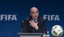 Válságtanácskozást tart Infantino a FIFA vezetőivel, elsöpörheti az elnököt a világbajnokság kiárusításának terve