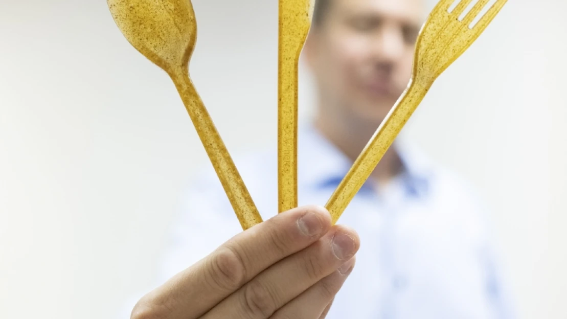 Egy fészerbe jártam kendert darálni