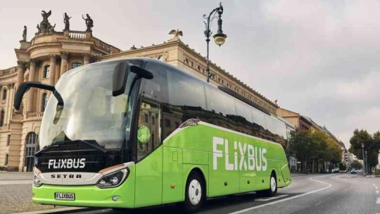 Hárommilliárd dolláros buszos cég indult újra Magyarországon