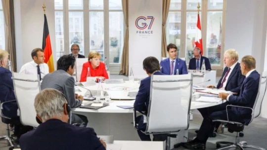 Utazások újraindítása: újabb fontos ügyekben dönthetnek a G7 csúcson