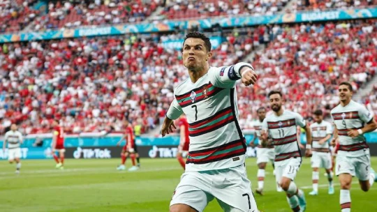 Megbüntetheti-e az UEFA a renitens üvegpakoló focistákat?