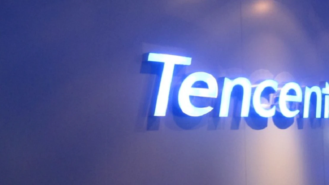 Tűz alatt a kínai tech-szektor, épp a helyi Facebookra szálltak rá