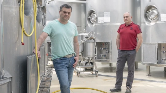 Legyen jó cseh ivósör és earl grey ízesítésű porter is – így vezetik a Bukovinszky fiúk a Szent András Sörfőzdét
