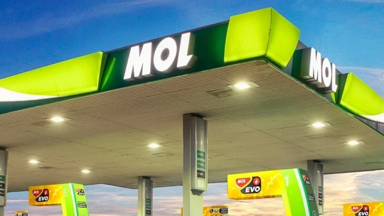 Nagyot kaszált a Mol, a valaha volt legjobb három hónapját zárta