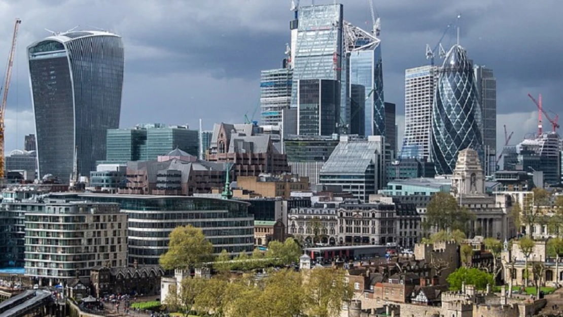 Megszűnik a Nagy-Britanniában élő külföldiek beutazás utáni karanténkötelezettsége