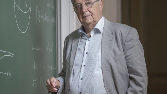 Előre látja, amit más csak kiszámolni tud