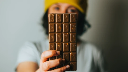 Lila vagy lila? A Milka a csomagolás miatt perelne egy vegán csokigyártót