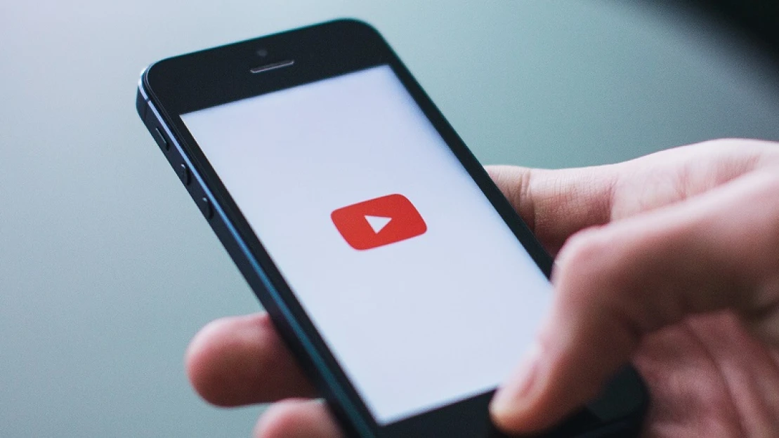 Forradalmi frissítés – nemsokára más nyelveken szólalhatnak meg kedvenc youtubereid