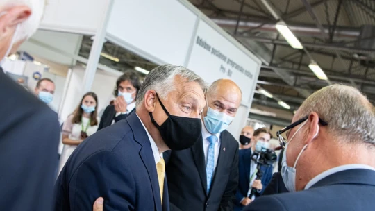 Emelték a tétet Orbánék, már 1600 milliárdot fizetnének Ferihegyért