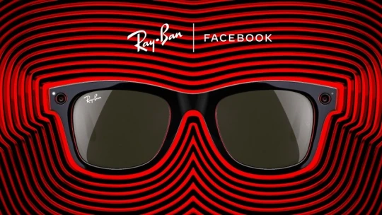 Már kapható a Ray-Ban-Facebook okosszemüveg, nem is olyan vészesen drága